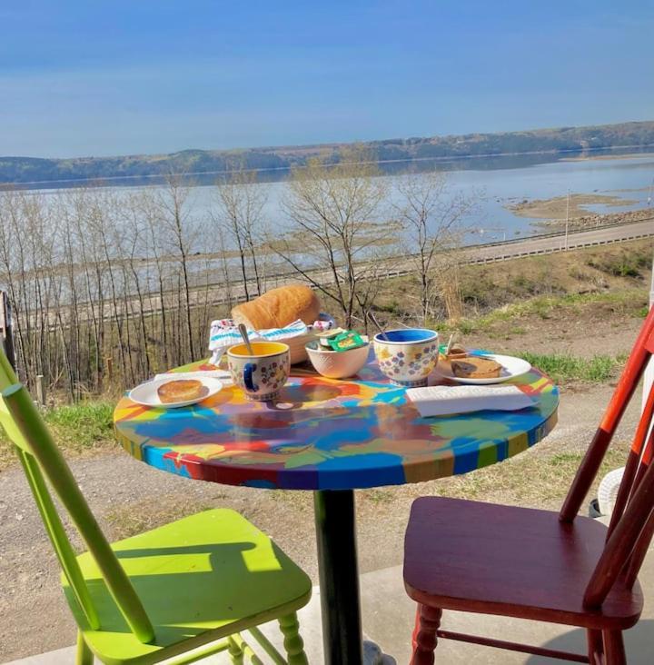 Suite 2 Fleche Du Fjord Vue Saguenay Mont Valin Saint-Fulgence ภายนอก รูปภาพ